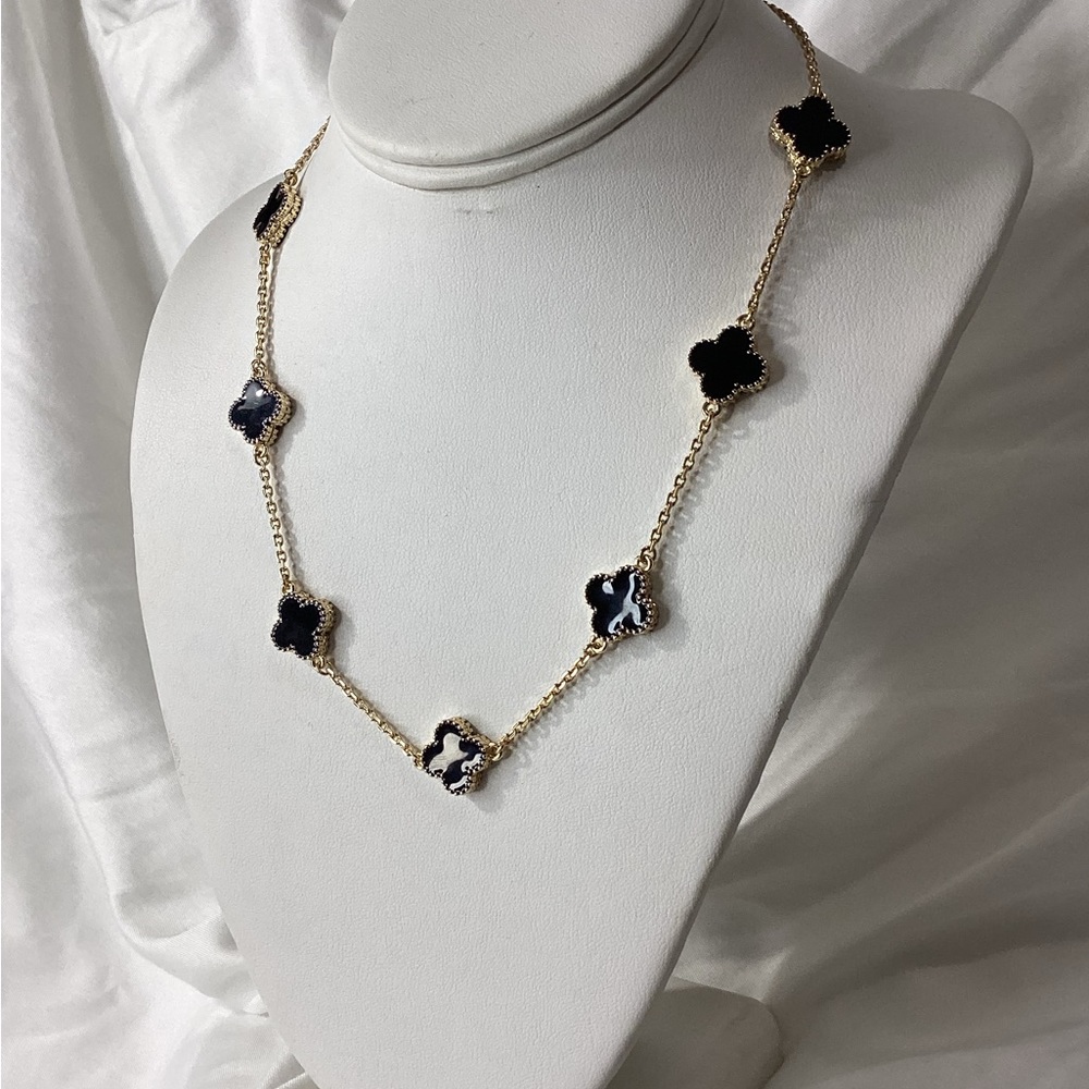 KIKA Statement nyc necklace - Picture 13 of 13